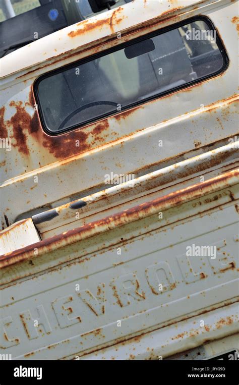 Custom pickup truck restoration hi-res stock photography and images - Alamy