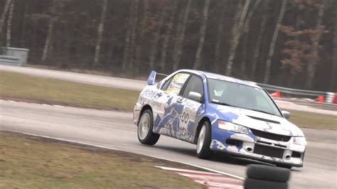 Podracki Bartosz Mitsubishi Lancer EVO VIII SuperOES II Runda Tor