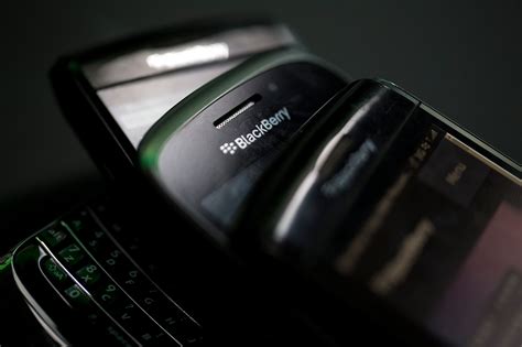 Blackberry Smartphones Still Reign In Washington Slow Poke Capital