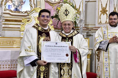 Dom Vasconcelos Ordena Mais Um Presb Tero Para A Diocese De Sobral