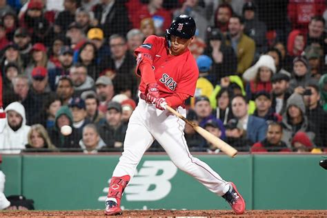 Masataka Yoshidas Hitting Streak To 13 Games Red Sox To 8 3 Win Over