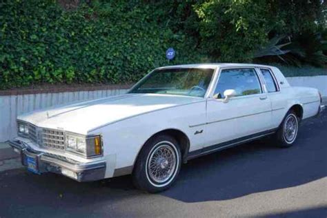 1985 Oldsmobile Delta 88 Coupe White RWD Automatic ROYALE BROUGHAM For Sale