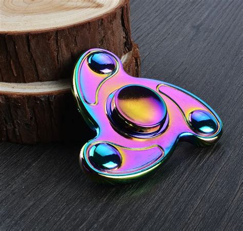 2017 New Edc Tri Spinner Fidget Toys Pattern Hand Spinner Metal Led