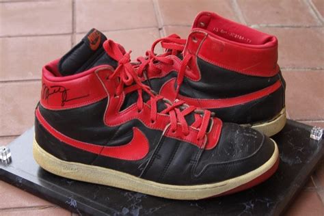 Michael Jordan Nike Air Ship Banned Pe 1984 Sneakerfiles