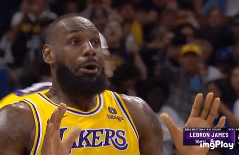 Lebron James GIF - Lebron James Scared - Discover & Share GIFs