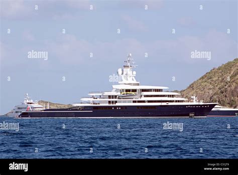 Yacht belonging to the russian businessman roman abramovich hi-res ...