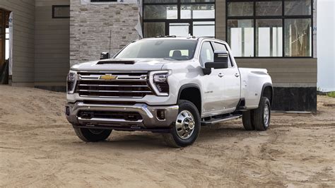 2025 Chevrolet Silverado 3500hd Review Expert Insights Pricing And Trims