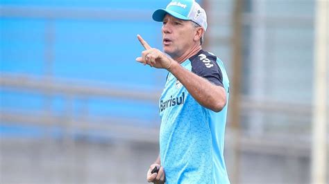 Novo Técnico De Rival Do Grêmio Passou Pelo Tricolor E Jogou Com Renato