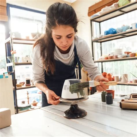 Comment Utiliser L'engobe Dans La Céramique - Ceramicartis
