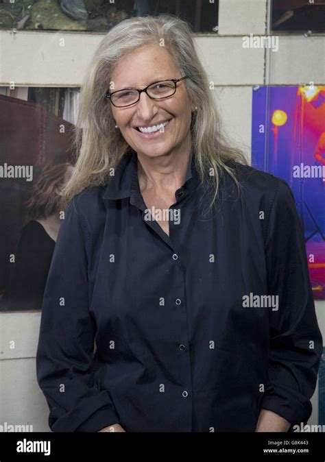 Photographe Annie Leibovitz Presse Vue Femmes Banque De Photographies