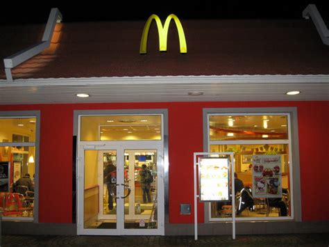 mcdonalds shopping park zlicin praha  fastfoodscz