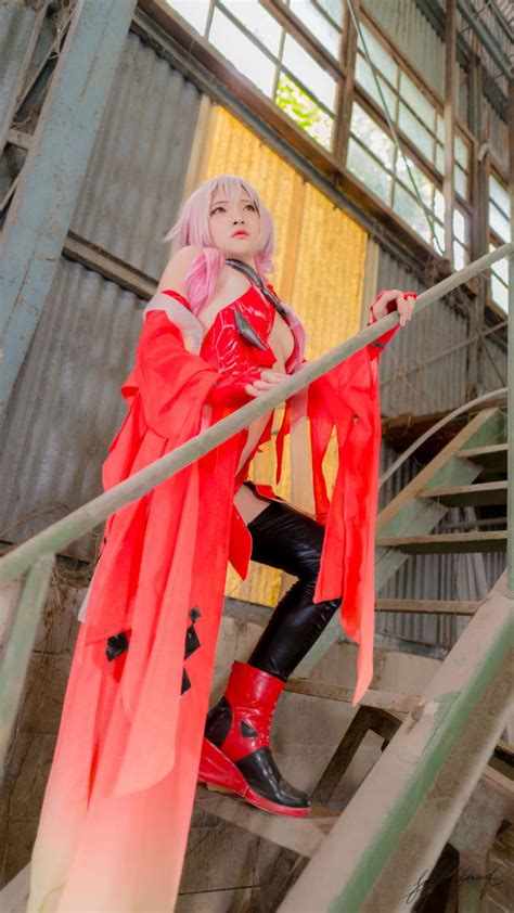 Remember Guilty Crown with This Charming Cosplay of Inori Yuzuriha! | J ...