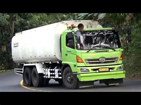 Kompilasi Truk Tangki Besar Tikungan Timez Truck Trailer Truk