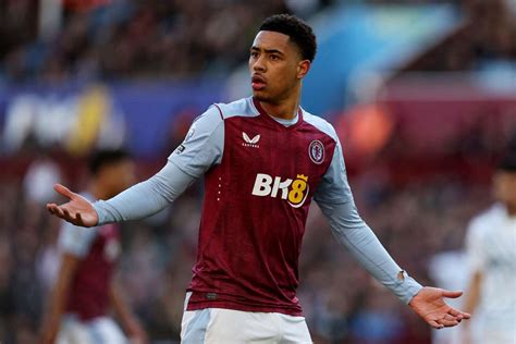 Le Milieu Offensif D Aston Villa Jacob Ramsey Est Forfait Pour Le Reste