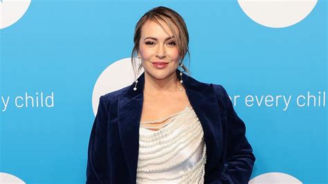 Alyssa Milano Slams Horrid Comments About Sons Baseball Fundraiser Us Weekly