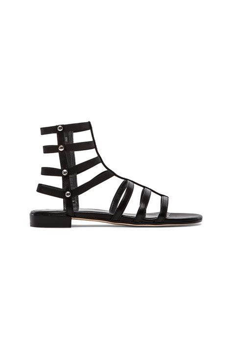 Stuart Weitzman Sandalias Gladiador Caesar En Black Revolve