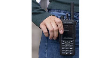 Mototrbo™ R7 Portable Two Way Radio Motorola Solutions