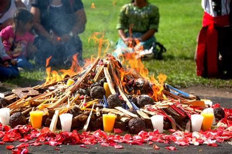 ¿QUE ES UNA CEREMONIA MAYA? ¿QUE ES UN GUÍA ESPIRITUAL MAYA? ~ Cuentos, Chistes, Adivinanzas en ...