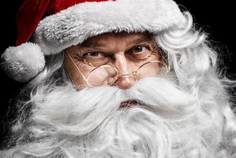 Rostro Humano De Santa Claus En Tiro De Estudio Foto Gratis