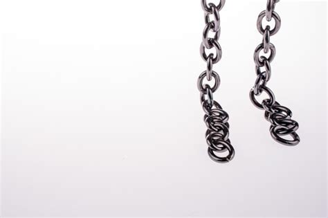 Premium Photo | Metal chain