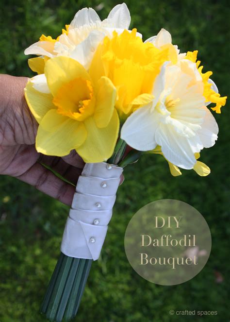 Crafted Spaces: DIY Daffodil Bouquet