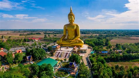 Menjelajahi Buddha Besar Yang Megah Di Bangkok Panduan Ke Landmark