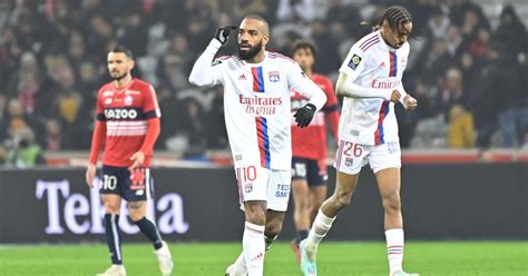 Alexandre Lacazette L Arme Fatale De L OL Pour La Fin De Saison Crumpe