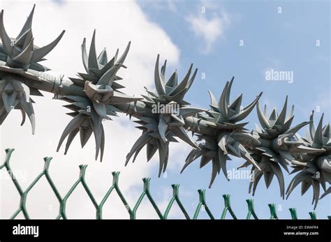 Spiked Wall Top Hi Res Stock Photography And Images Alamy