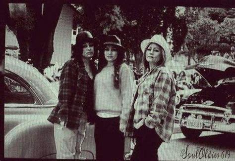 Pachucas We Heart It Oldschool Cholas And Chicanas Chicano