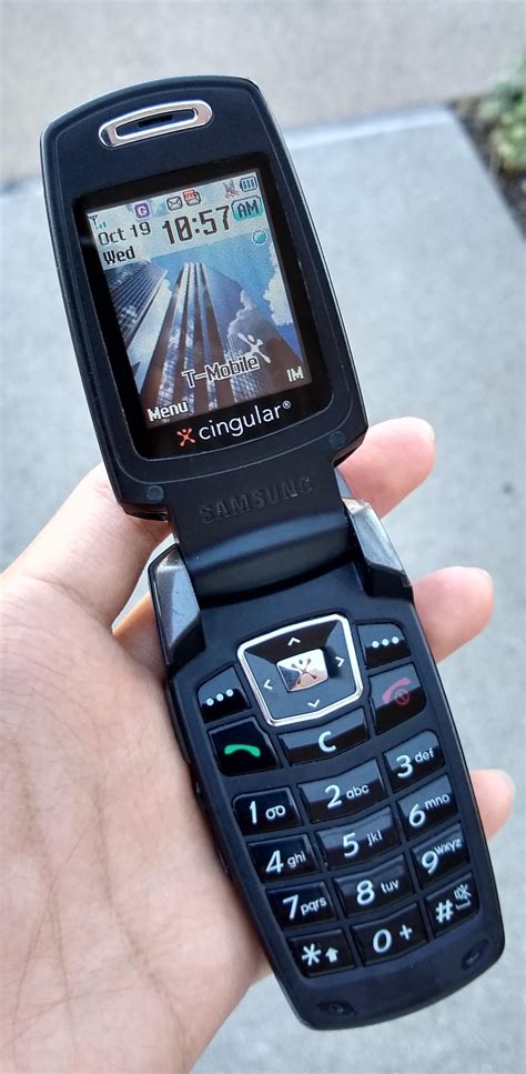 New Favorite Flip Phone The Samsung Sgh D407 Rvintagemobilephones