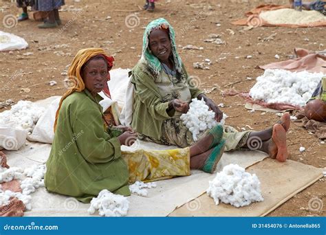 African Women At The Market Editorial Photo Image Of Ethnic Market