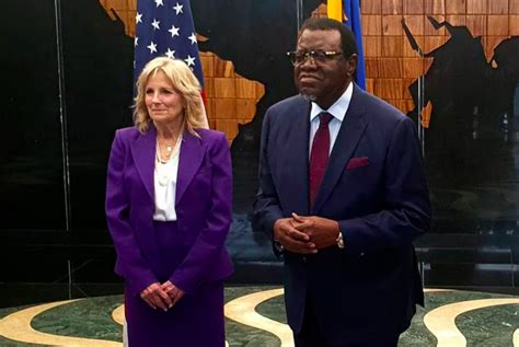 Jill Biden visita África por primera vez como primera dama de EU 16 30