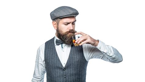 Sommelier Prova Bebida Cara Homem Barbudo Vestindo Terno E Bebendo