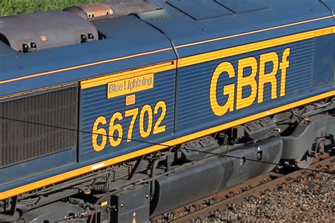 66702 5 Nameplate Blue Lightning On Gbrf 66702 Passing Flickr