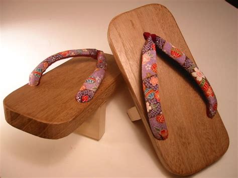 Japanese Sandals What You Need To Know About Geta And Zori One Map By