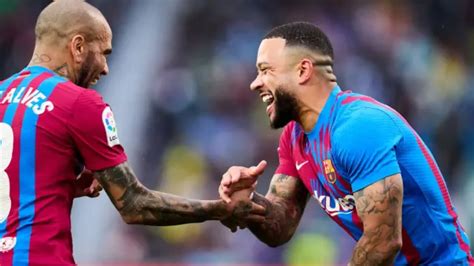 Memphis Depay Habr A Pagado La Fianza Que Permiti A Dani Alves Salir