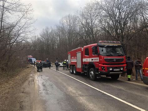 Ultima Ora Accident Grav La Zaicesti Doua Masini S Au Ciocnit Frontal