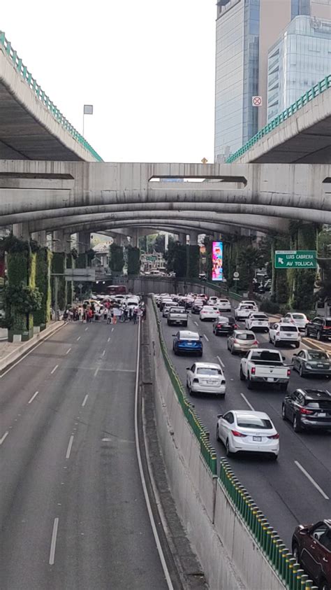 Joaquín López Dóriga on Twitter Manifestantes cierran carriles