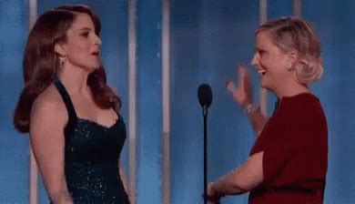 Tina Fey Amy Poehler GIF - Tina Fey Amy Poehler Golden Globes ...