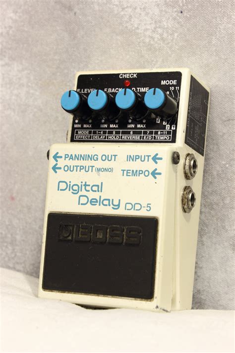 Boss DD-5 Digital Delay Pedal 2000 – Topshelf Instruments