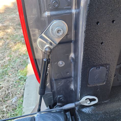 Video Diy Tailgate Assist Installation Mavericktruckclub 2022 Ford Maverick Pickup Forum