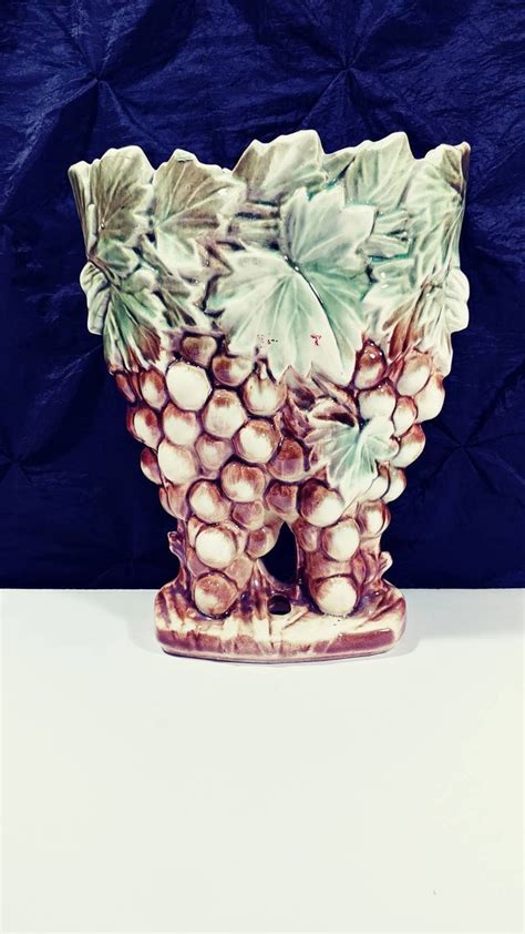 Vintage Mccoy Art Pottery Grape Cluster With Vine Leaves Table Vase