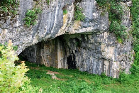 Romania Megalitica Podul Lui Dumnezeu Podul Natural De La Ponoarele