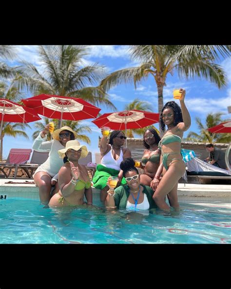 🌺 Rebecca 🌺 (@the_real_rebecca_) • Instagram photos and videos