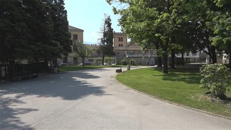 Rissa tra giovani ragazze al Parco Bologna il video è virale Telebelluno