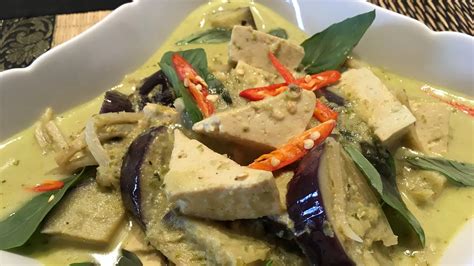 Vegetarisches grünes Curry mit Tofu MyThaiTour