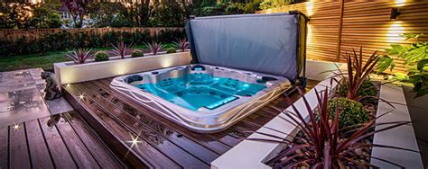 How To Buy The Best Hot Tub 2024 From The Whatspa Experts