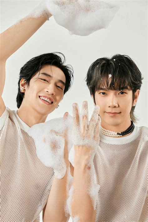 Pin by Tuyết Liên Hoa on BibleBuild VegasPete Cute gay couples Actors Cute gay