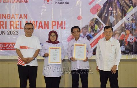 Foto Jusuf Kalla Hadiri Puncak Peringatan Hari Relawan Pmi Nasional