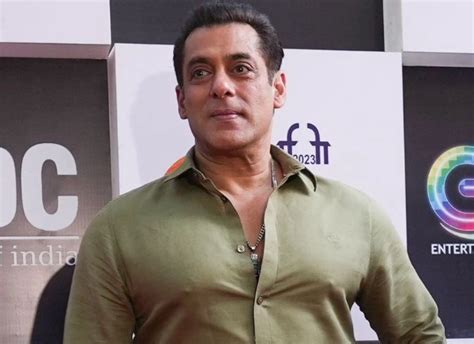 Salman Khan Says His Debut Along With Shah Rukh Khan Ajay Devgan